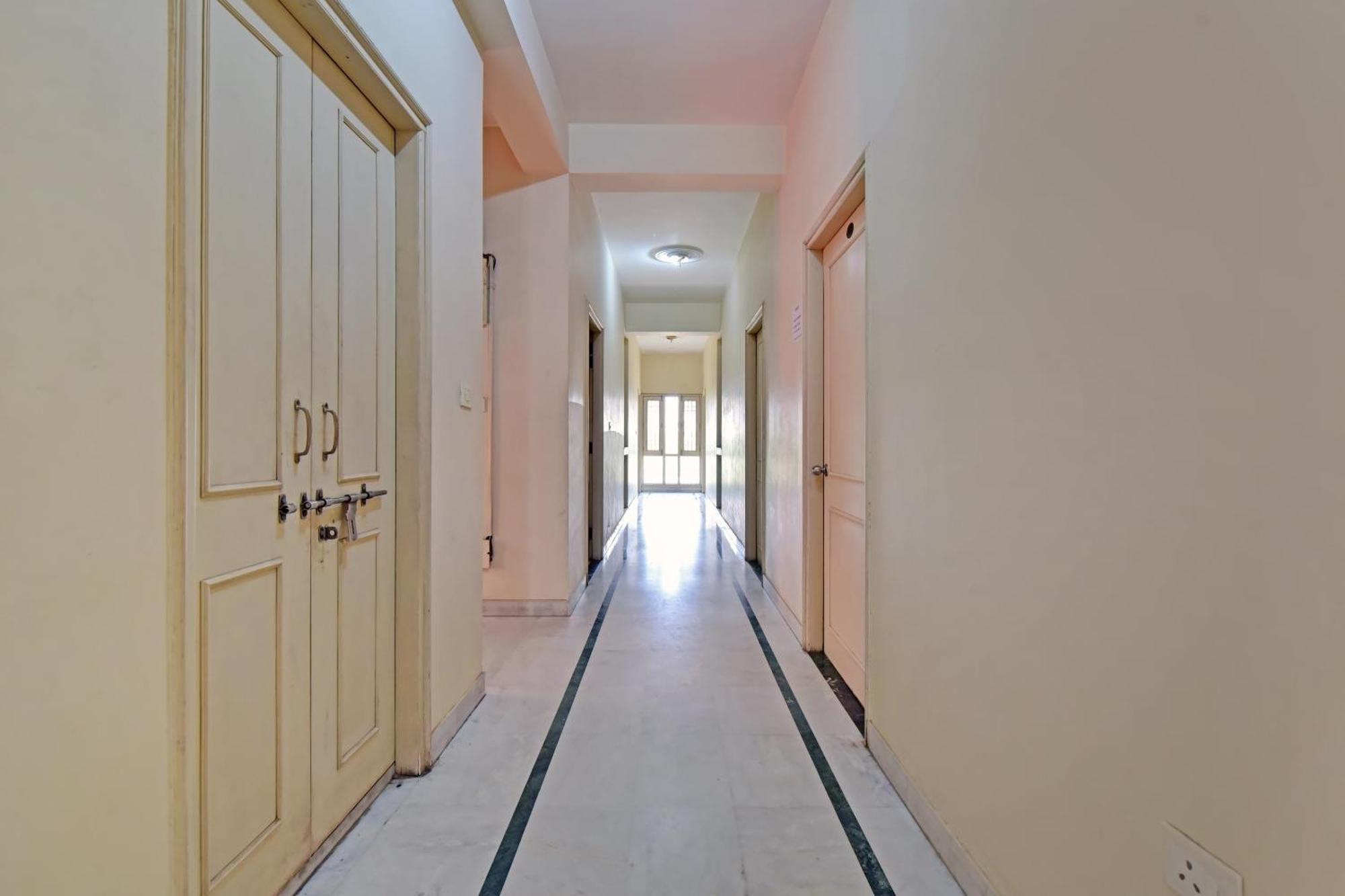 Hotel O Star Board Джайпур Екстериор снимка